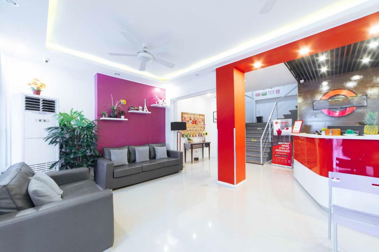 Reddoorz Plus Near Sm Lanang Davao City Екстериор снимка